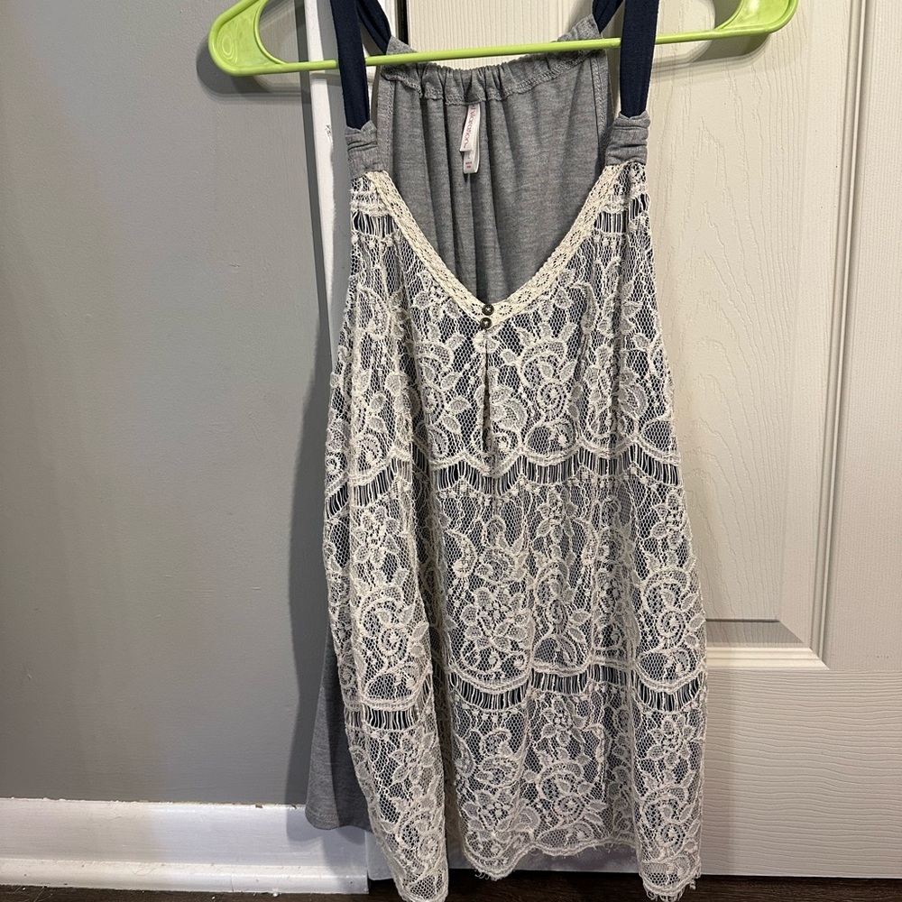 Xhilaration Gray and Cream Lace Tank Top
